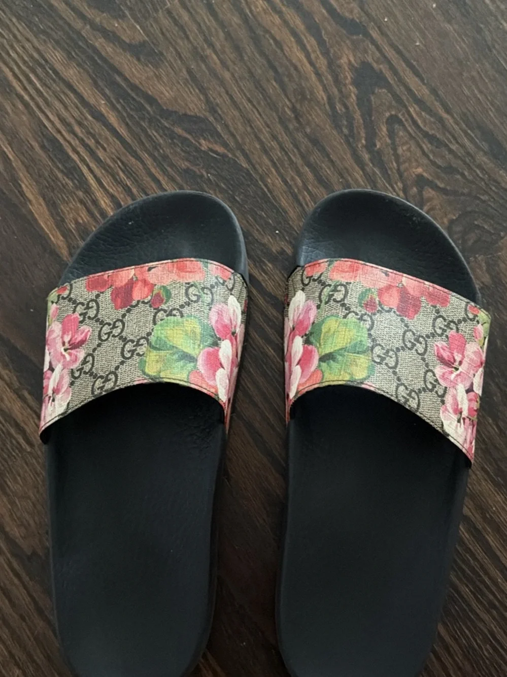 Gucci Floral Monogram Slide Sandals - Black with Pink Floral Strap